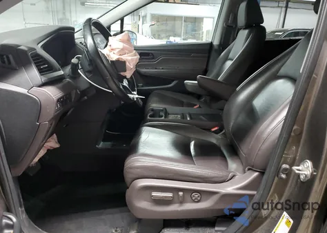 2018 Honda Odyssey Exl z USA, uszkodzony, nr VIN 5FNRL6H77JB053641